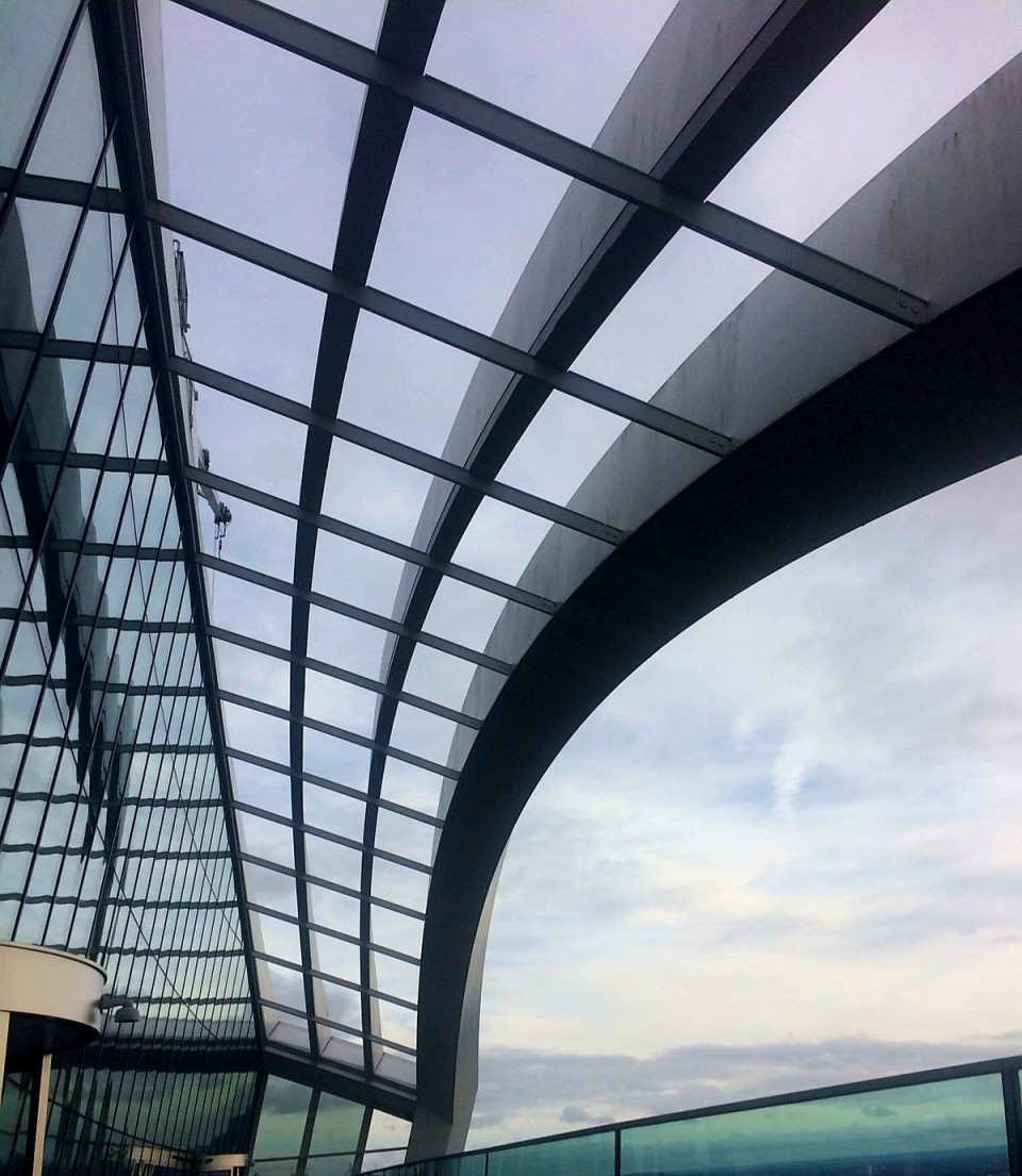 Dachkonstruktion für Hochhaus